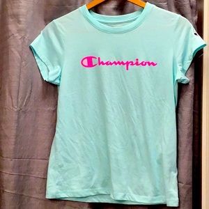 Girls Champion tshirt XL